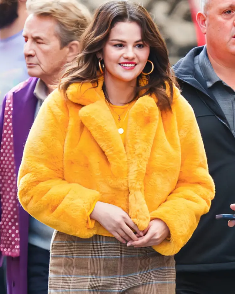 Only Murders in the Building S04 Selena Gomez Yellow Jacket