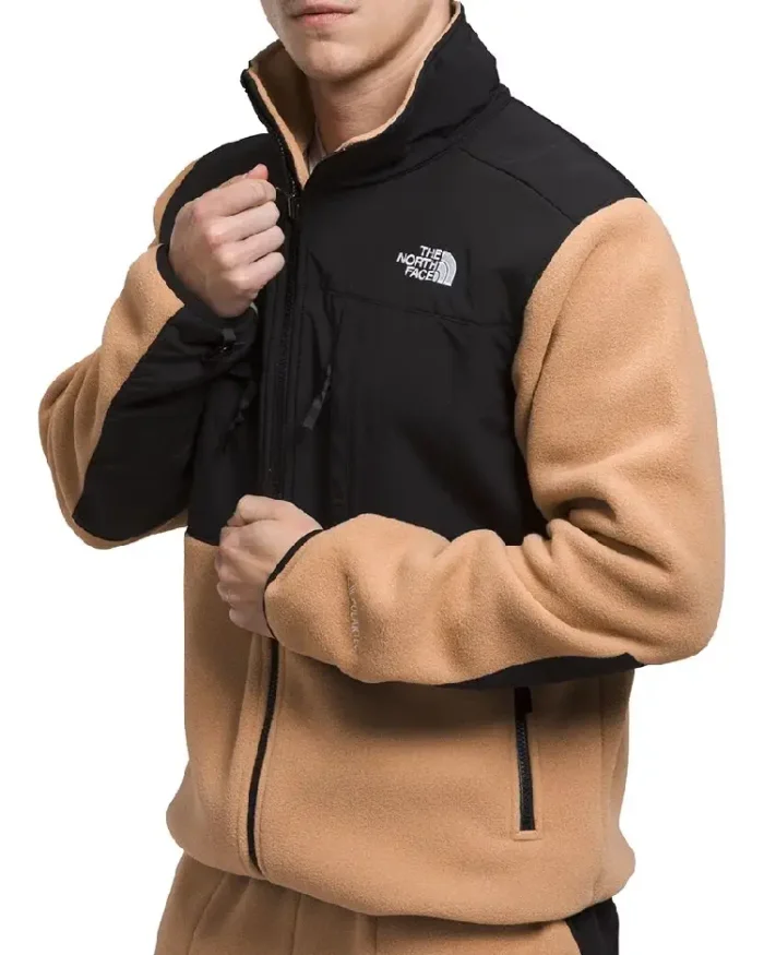 Shop The North Face Almond Butter Denali 2 Fleece Jacket For Men And Women On Sale