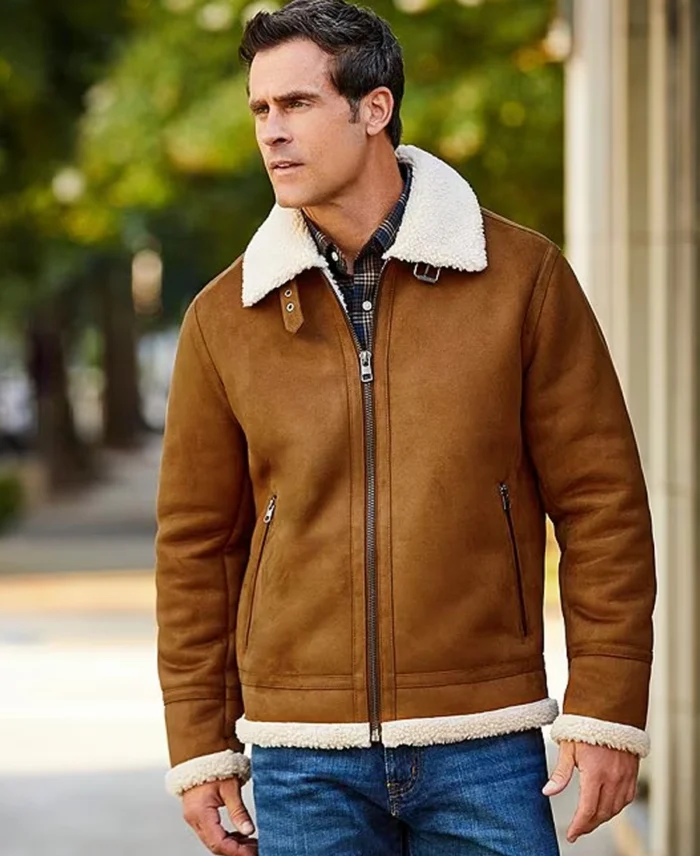 Roundtree & Yorke Sherpa Collar Hipster Jacket Full View - Trendy Leather Jacket