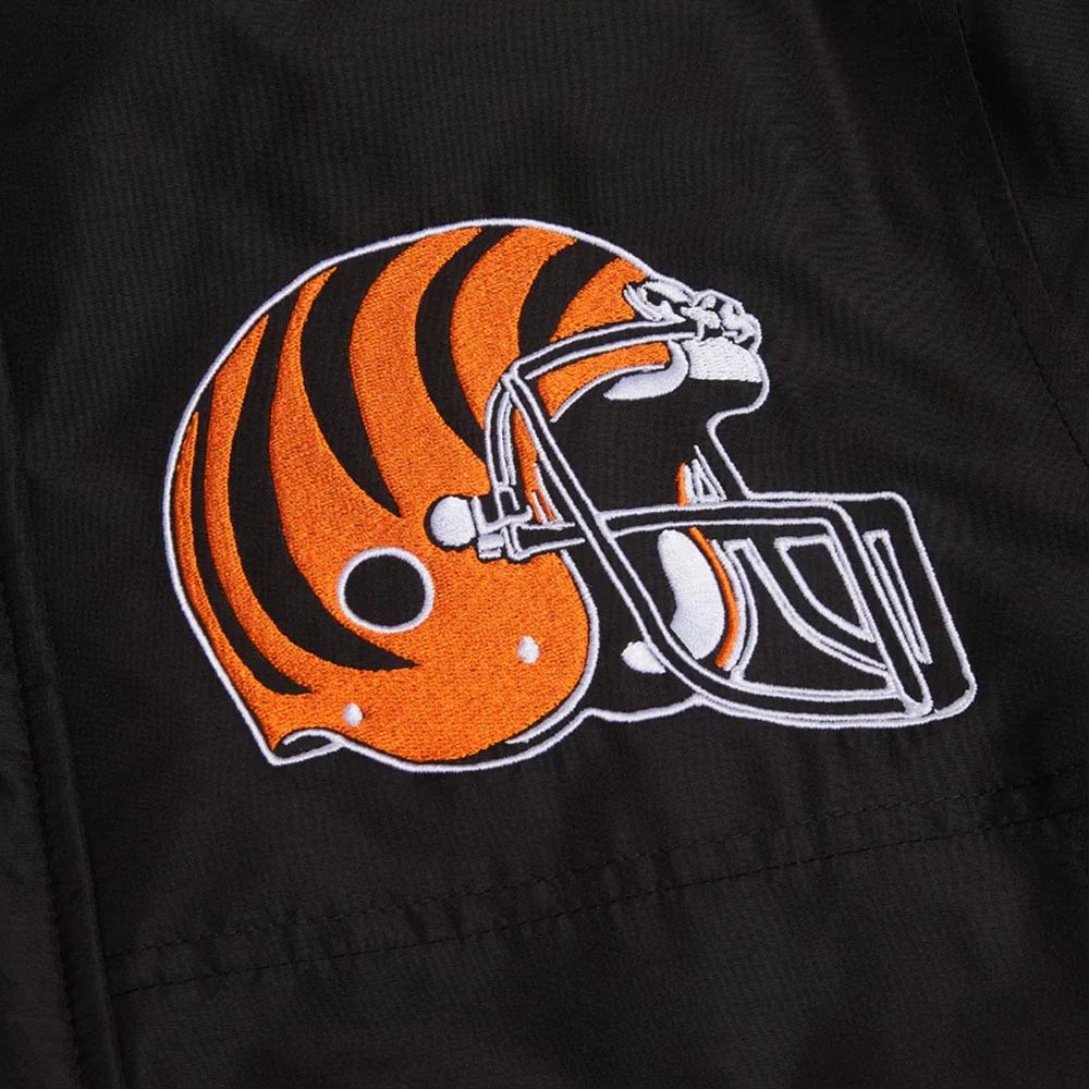90S Cincinnati Bengals Hooded Jacket 3 90S Cincinnati Bengals Hooded Jacket - Image 3